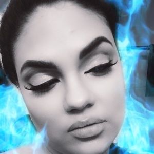 Meet your Posher, Blanca